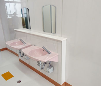 京都市立向島藤の木小学校修繕工事（4）